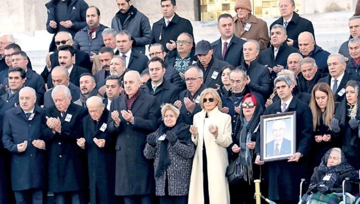 Nahit Menteşe, son yolculuğuna uğurlandı